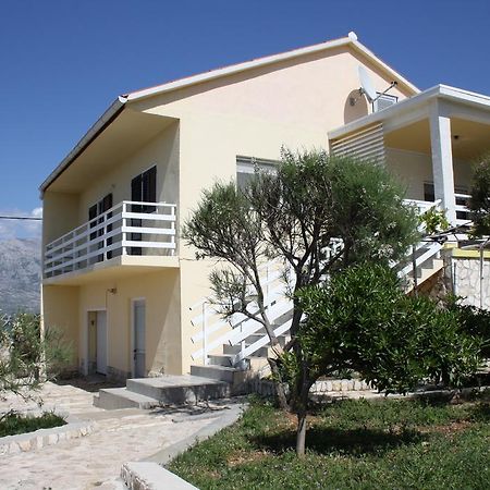 Ferienwohnung Kuca Za Odmor Laura Ražanac Exterior foto