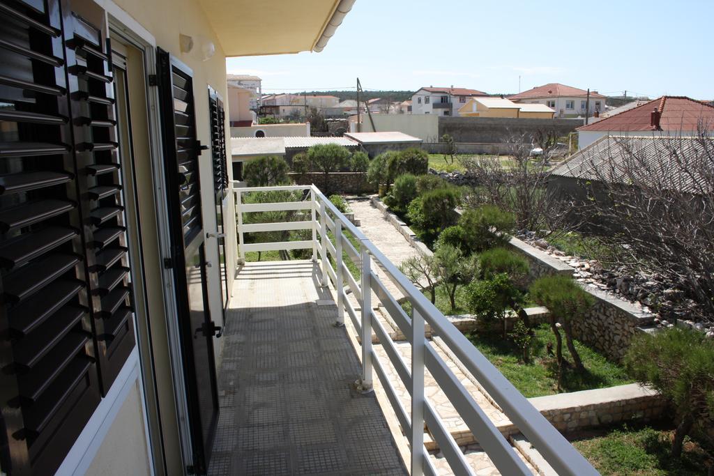 Ferienwohnung Kuca Za Odmor Laura Ražanac Exterior foto
