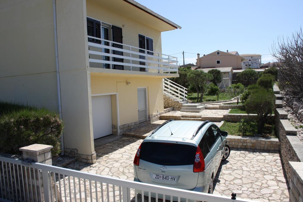 Ferienwohnung Kuca Za Odmor Laura Ražanac Exterior foto